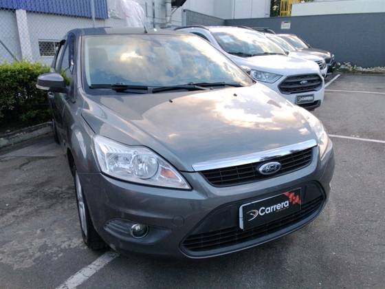 FORD FOCUS 2.0 GLX 16V FLEX 4P AUTOMÁTICO